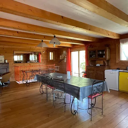 Vue Lavandes Avec Grande Terrasse Au Calme Holiday home *